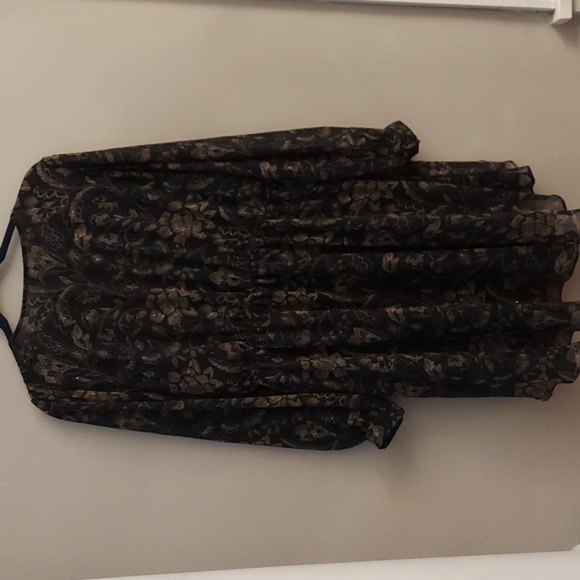 TORRID Chiffon Layered Tie Front Surplice Tunic in Black And Gold - Picture 15 of 15